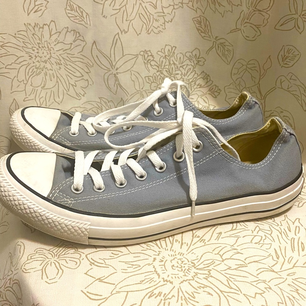 Chuck Taylor Allstar Classic Low Top, Converse - Gray Men’s 11 Women’s 13